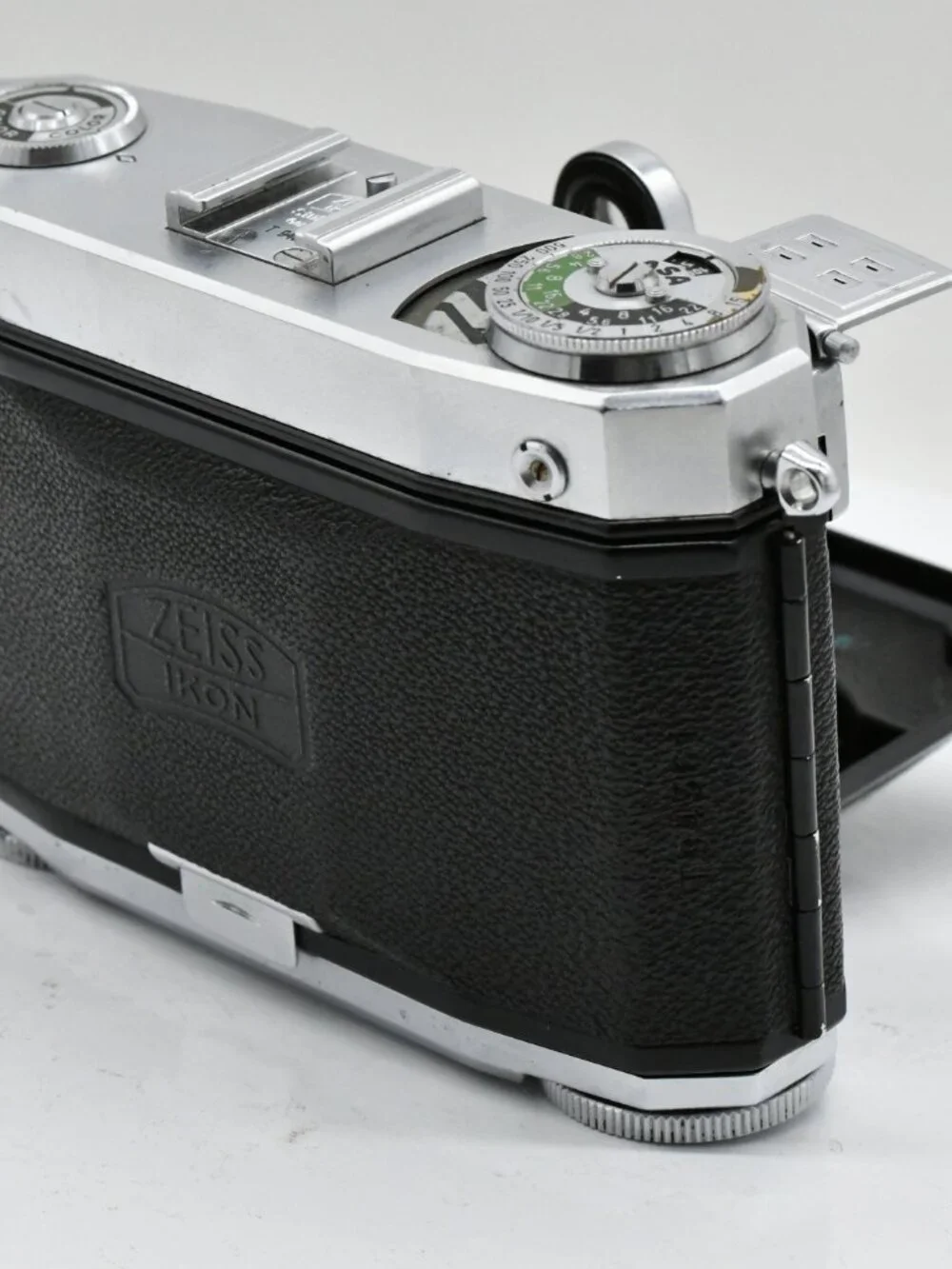 Vintage Zeiss Ikon Contessa Model 533 24 35mm Camera 1953-1955